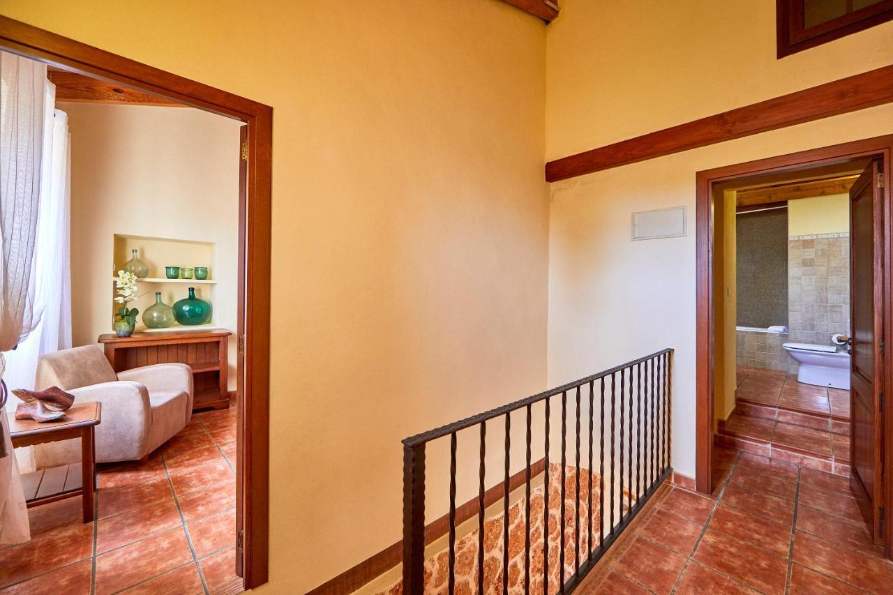 Es Quatre Cantons Farm stay